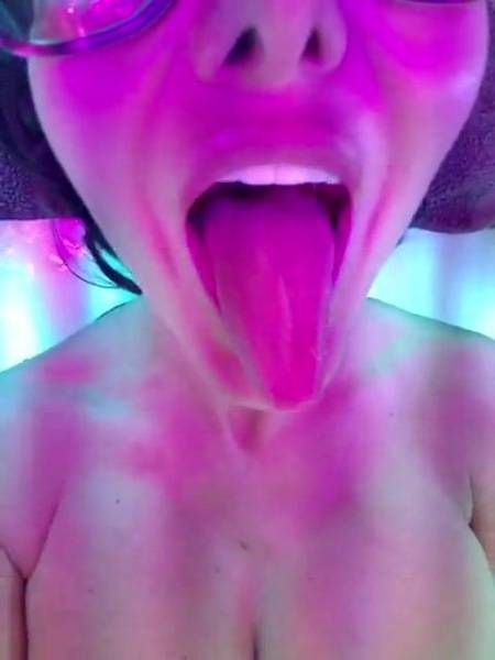Ava Addams orgasm during tanning onlyfans porn videos on modelies.com