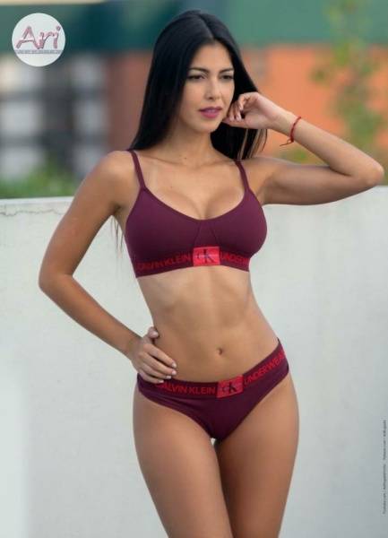 Ari Dugarte Outdoors CK Lingerie Patreon Set Leaked - Venezuela on modelies.com