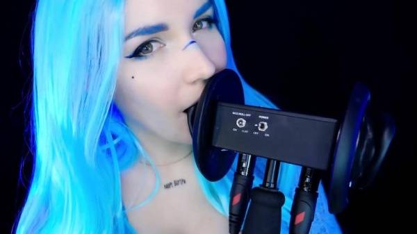 ASMR Kitty Klaw - Licking & Mouth sounds on modelies.com
