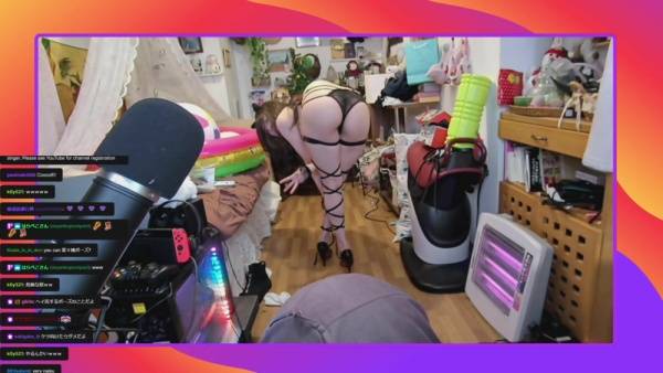 Asian Lingerie Booty Tease Twitch Streamer Video on modelies.com