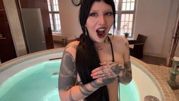 Joannewinters Nipple Slip Hot Tub Twitch Stream Video on modelies.com