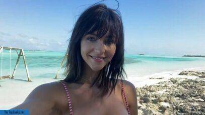 Rachel Cook Nude Outdoor Beach BTS Video Leaked on modelies.com