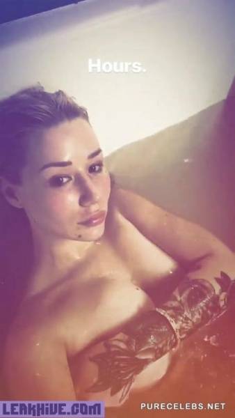 Leaked Iggy Azalea Sexy Topless Selfie Photo on modelies.com