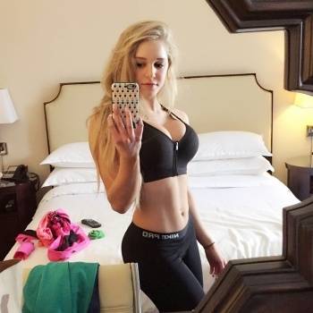 Courtney Tailor Sexy Pictures on modelies.com