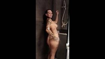 Monte Luxe Sneak the shower - OnlyFans free porn on modelies.com