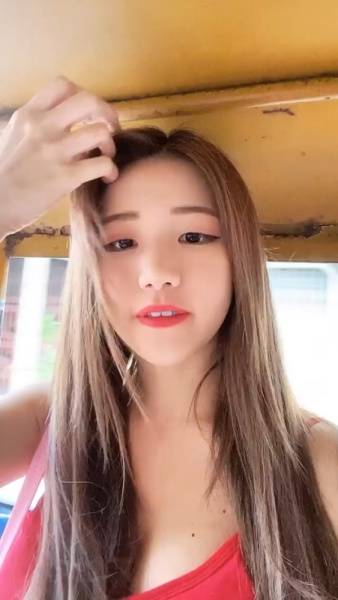 Siew Pui Yi nude video on modelies.com
