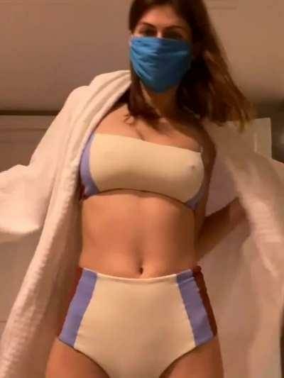 Nude Tiktok Leaked Jessica Alba shaking her fat ass on modelies.com