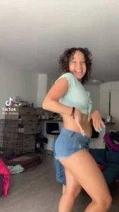 Leaked Tiktok Porn I like her points but ItE28099s the smile and energy for me Mega on modelies.com