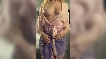 Brea77rose do you like watching me get naked xxx onlyfans porn on modelies.com