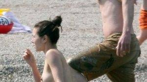 China Chow Goes Topless At The Beach (28 Photos) Mega - China on modelies.com