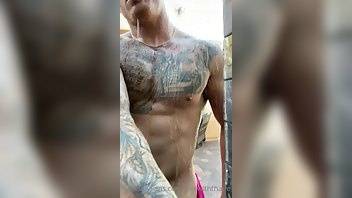 Flexwiththane What s hotter me showering or outside or Vegas weath xxx onlyfans porn on modelies.com