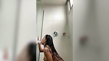 Andrea Montoya shower show on modelies.com