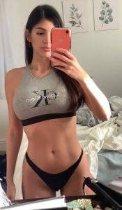 Rosana Hernandez Sexy selfie video on modelies.com