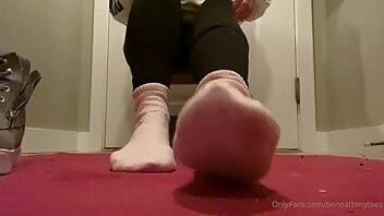 Beneathmytoes so cold outside so warm in my these shoes onlyfans leaked video on modelies.com