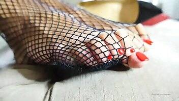 Lucyzara enjoy this free foot worship nail fetish clip dont forg on modelies.com