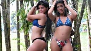 Kelly Compulsive Bikinis Hilo Con Marta Maria Santos on modelies.com