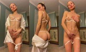 Vegilates Strips Onlyfans Porn Video Leaked on modelies.com