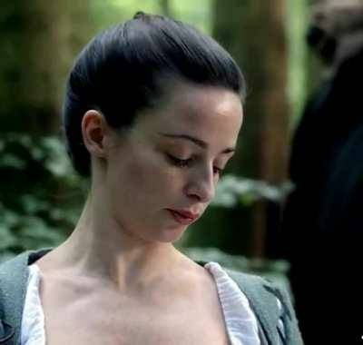 I wanna drink all of Laura Donnelly's delicious titty milk on modelies.com