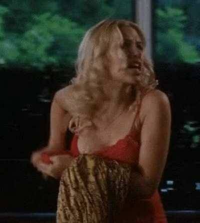 Scarlett Johansson's jiggling tits. Titfuck on them would be heavenly on modelies.com