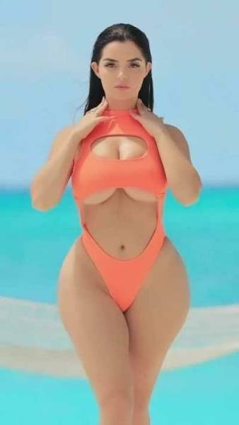 A bi mmf with Demi Rose would be so hot on modelies.com