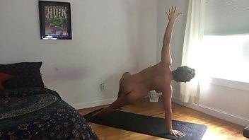 Denise foxxx naked yoga muscular women all natural muscle worship porn video manyvids on modelies.com