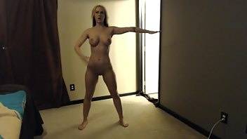 Emma_frost naked workout on modelies.com