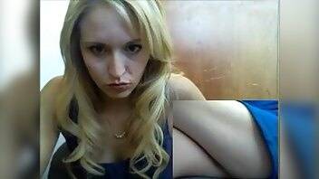 Gingerbanks more crazy library shows 18 xxx video on modelies.com
