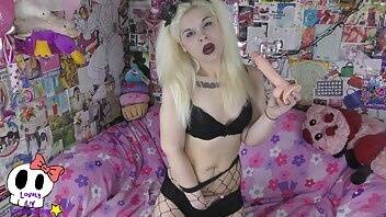 Lovelyliv slutty goth girl xxx video on modelies.com