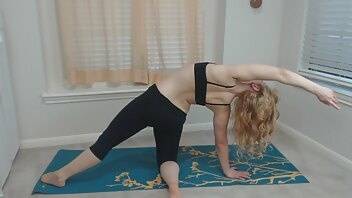Nadia layne yoga yoga instruction 2 floor flow xxx video on modelies.com