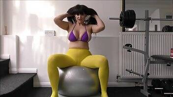 SuperiorWoman Gym Wanker xxx video on modelies.com