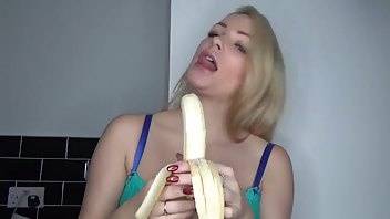 Penny lee eating banana xxx premium manyvids porn videos on modelies.com