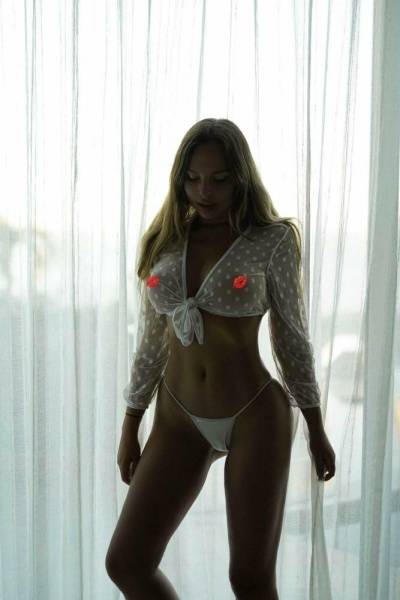 Veronica Bielik Nude Nipple Shirt Onlyfans Video Leaked on modelies.com
