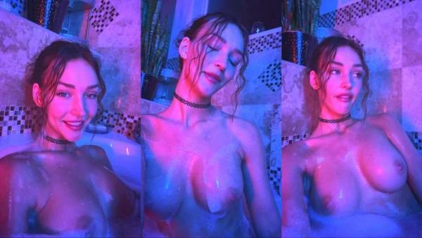 Rachel Cook Soapy Bubble Bath Dirty Talk on modelies.com