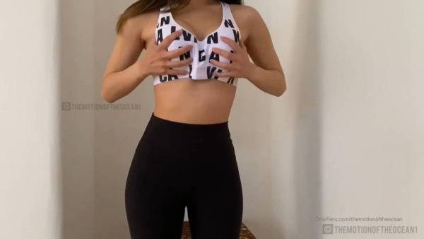 Full Video : TheMotionOfTheOcean Nude Try-On OnlyFans on modelies.com