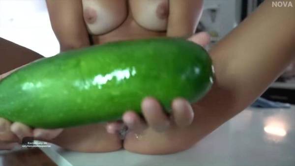 Aspen Rae Nude Vegetable Masturbation OnlyFans Video Leaked on modelies.com