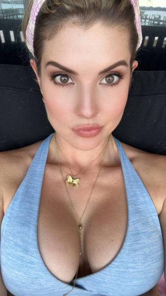 Amanda Cerny Sexy Boobs Cleavage Onlyfans Set Leaked - Usa on modelies.com