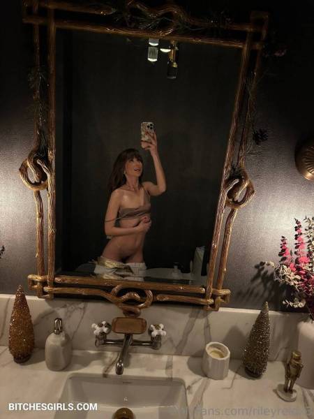 Riley Reid Petite Nude Girl - Therileyreid Onlyfans Leaked Naked Video on modelies.com